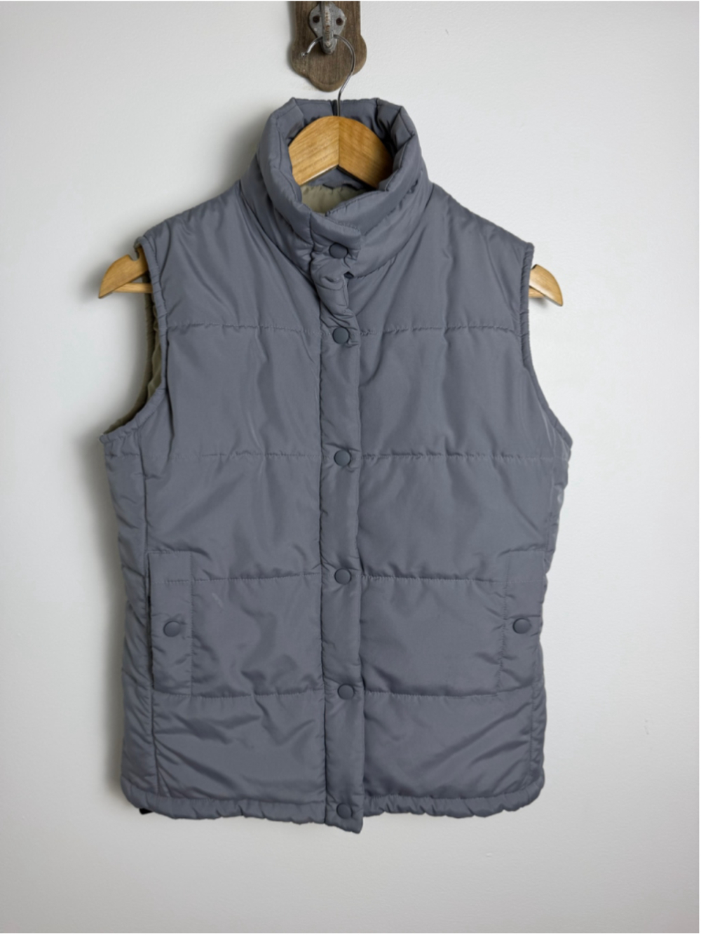 Club Monaco Grey Puffer Vest High Collar Snap Front Size S